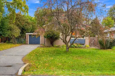 1199 Whittington Road, Mississauga, On L5j 3j8