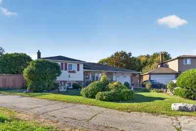 8 Easton Place, Brampton, On L6t 2a7
