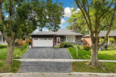 3253 Ibbetson Crescent, Mississauga, On L5c 1z1