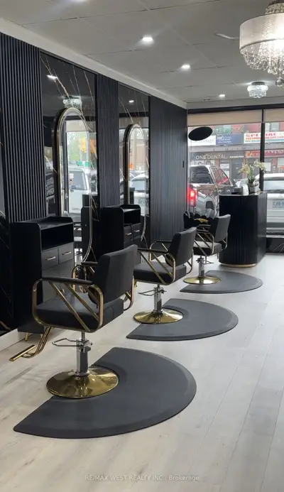 578 Marlee Avenue Chair #1, Toronto, On M6b 3j5
