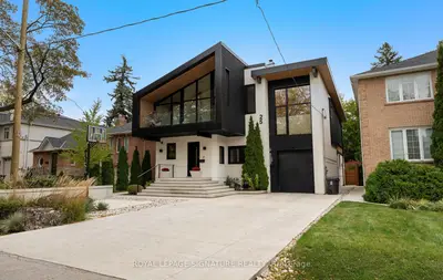 25 Eagle Road, Toronto, On M8z 4h4