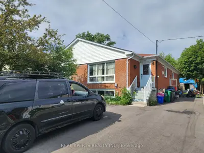 3379 Fellmore Drive W, Mississauga, On L5g 2e1