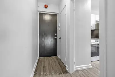 2550 Keele Street 101, Toronto, On M6l 2n8