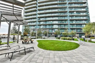 165 Legion Road N 1323, Toronto, On M8y 0a3