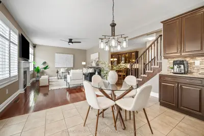 331 Inman Heights, Milton, On L9t 7m8