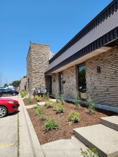 5230 S Service Road 108, Burlington, On L7l 5p2
