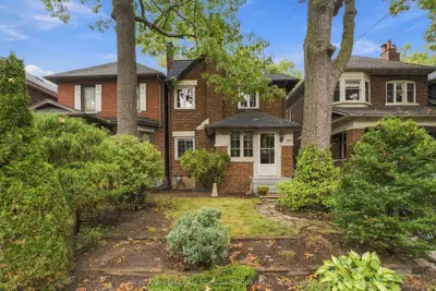 399 Armadale Avenue, Toronto, On M6s 3x7