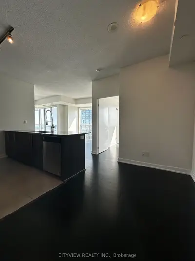 4011 Brickstone Mews 2410, Mississauga, On L5b 0j7