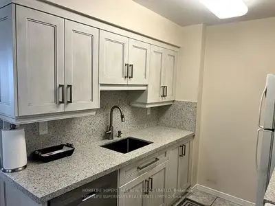 300 Ray Lawson Boulevard 416, Brampton, On L6y 5h5