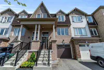 6 Colonel Frank Ching Crescent, Brampton, On L6y 5w5