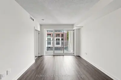 4010 Eglinton Avenue W 312, Toronto, On M9a 0g5