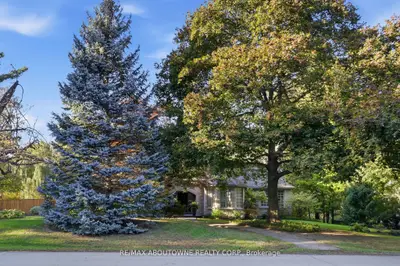 437 Cairncroft Road, Oakville, On L6j 4n1
