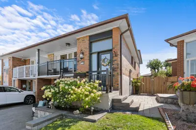 20 Honeywood Road, Toronto, On M3n 1b2