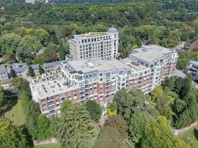 2855 Bloor Street W 311, Toronto, On M8x 3a1