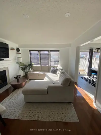 71 Jessop Drive, Brampton, On L7a 3n4