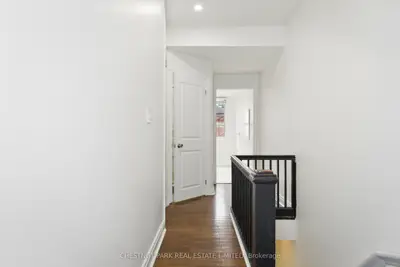 41 Roncesvalles Avenue, Toronto, On M6r 2k4