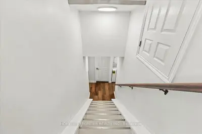 99 Regent Road 5, Toronto, On M3k 1h2