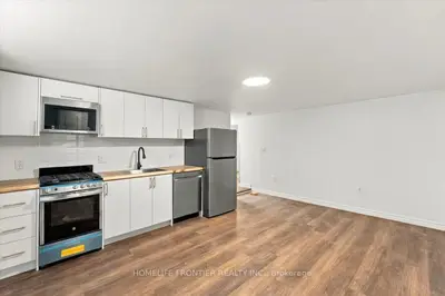 99 Regent Road 5, Toronto, On M3k 1h2