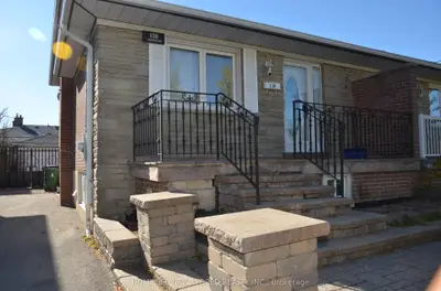 138 Lindylou Road, Toronto, On M9m 2b6