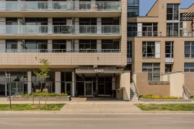 1940 Ironstone Drive 204, Burlington, On L7l 0e4