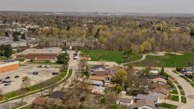 1402 Almonte Drive, Burlington, On L7p 0v8