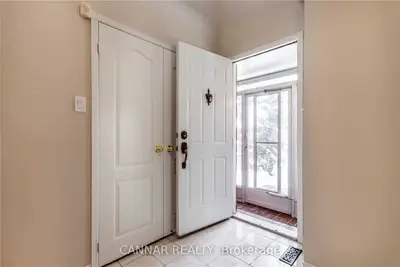 63 Laurelcrest Street, Brampton, On L6s 5w3