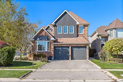 82 Eaton Street, Halton Hills, On L7g 5t2