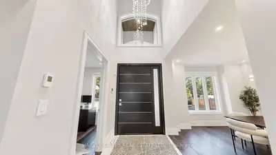 529 Pineland Avenue, Oakville, On L6k 1z9