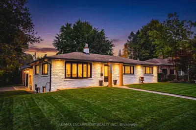 915 Tanager Avenue, Burlington, On L7t 2y1