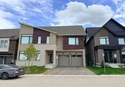 13 Spiritwood Way, Brampton, On L7a 5l9