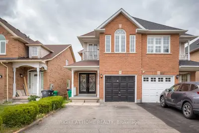 7401 Village Walk, Mississauga, On L5w 1x6