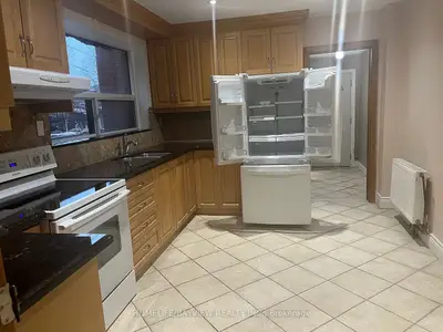 190 Campbell (main Floor) Avenue, Toronto, On M6p 3v4