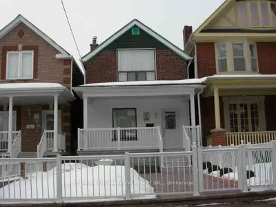 190 Campbell (main Floor) Avenue, Toronto, On M6p 3v4