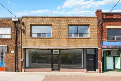 1958a Eglinton Avenue W, Toronto, On M6e 2j8