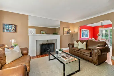 64 Cliveden Avenue, Toronto, On M8z 3n1