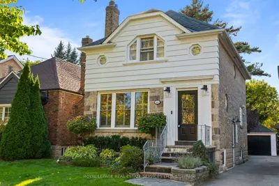 64 Cliveden Avenue, Toronto, On M8z 3n1