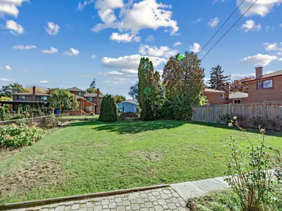 2362 Denise Road, Mississauga, On L4x 1j4