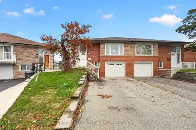 27 Vange Crescent, Toronto, On M9v 3n6