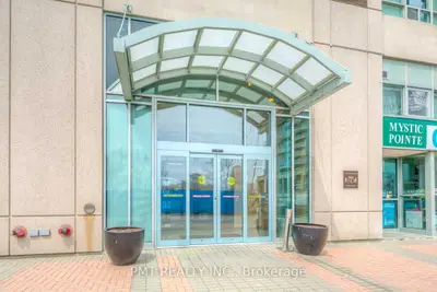 250 Manitoba Street 624, Toronto, On M8y 4g8
