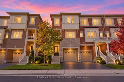 12 Cedarland Road 111, Brampton, On L6y 6e5