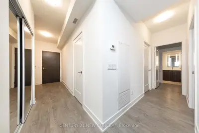 5 Mabelle Avenue 4228, Toronto, On M9a 0c8