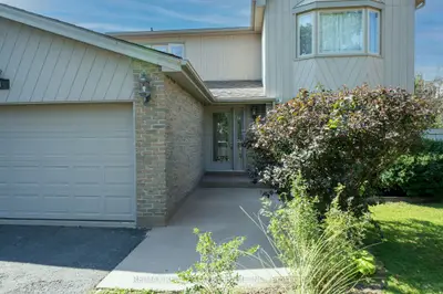 44 Madelaine Crescent, Brampton, On L6s 2y9