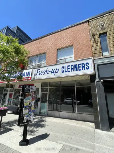 2936 Dundas Street W, Toronto, On M6p 1y8