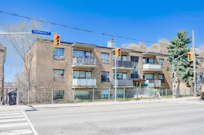 2204 Dufferin Street 207, Toronto, On M6e 3r8
