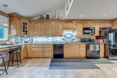 4089 Barbican Drive, Mississauga, On L5l 2c4