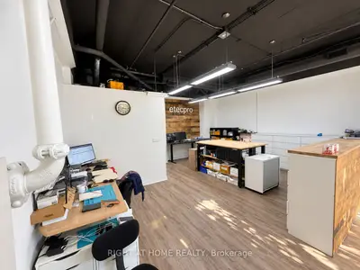 5327 Upper Middle Road 3, Burlington, On L7l 0e9