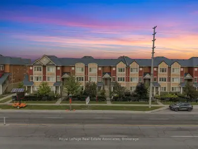 3975 Eglinton Avenue W 16, Mississauga, On L5m 0e7