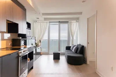 3883 Quartz Road 4407, Mississauga, On L5b 0m4