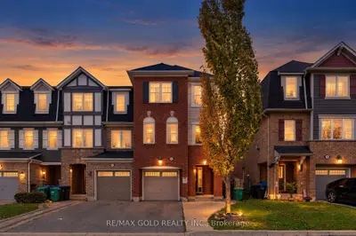 14 Memory Lane, Brampton, On L7a 0v9