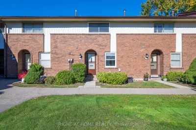 3665 Flamewood Drive 9, Mississauga, On L4y 3p5